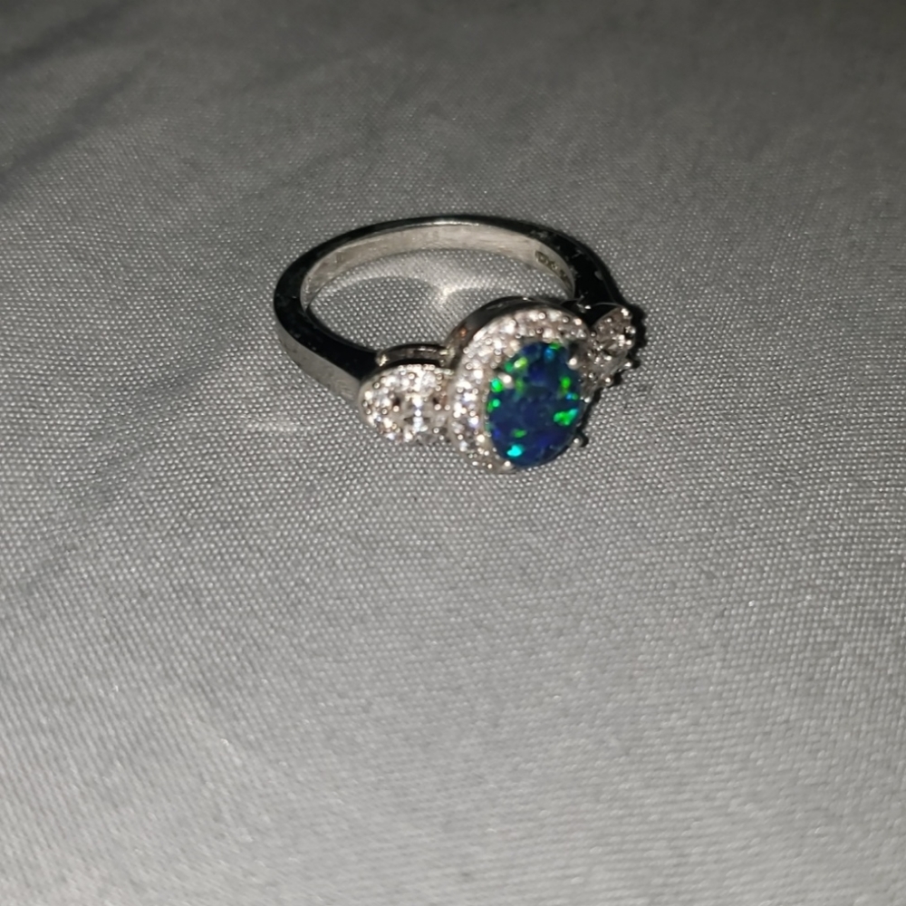Ring - Picture 2 of 2